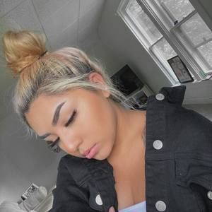 Meet your Posher, Ivette